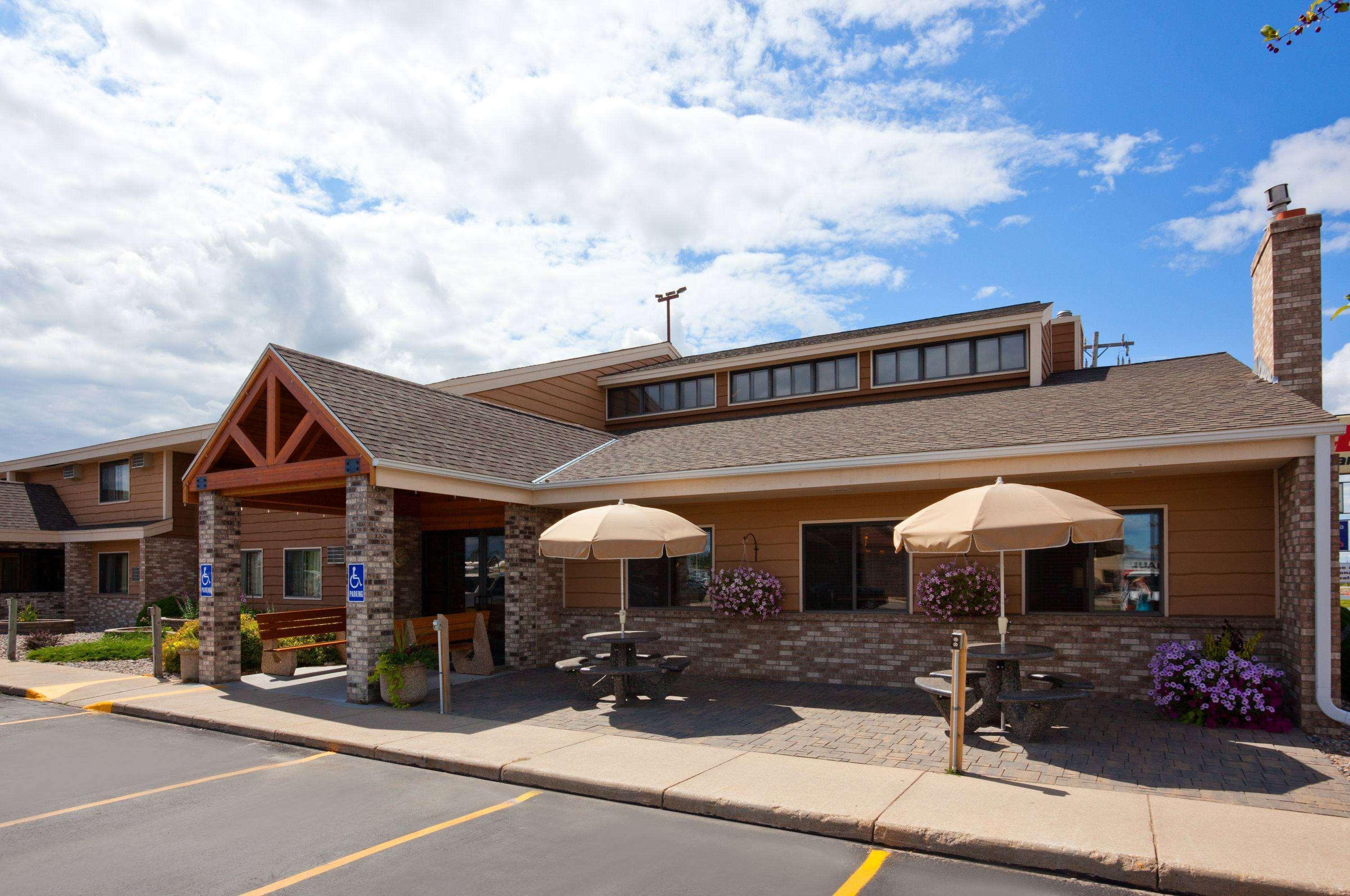 Americinn By Wyndham Roseau Dış mekan fotoğraf