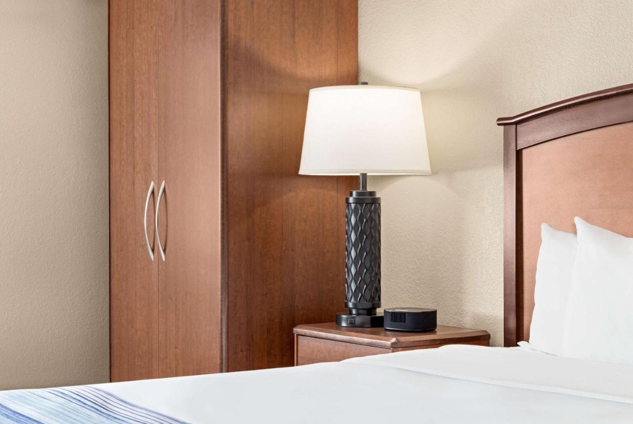 Americinn By Wyndham Roseau Dış mekan fotoğraf