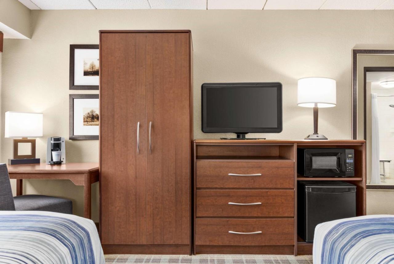 Americinn By Wyndham Roseau Dış mekan fotoğraf