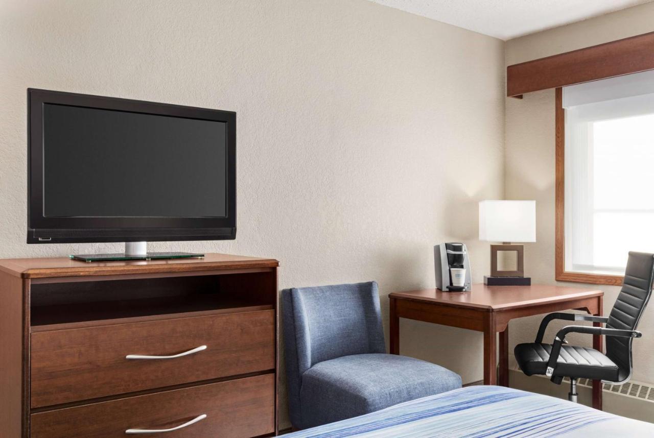 Americinn By Wyndham Roseau Dış mekan fotoğraf